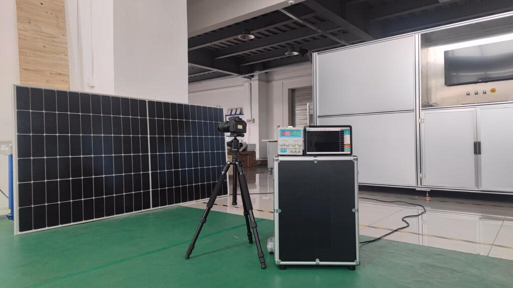 Eletroluminesc&ecirc;ncia